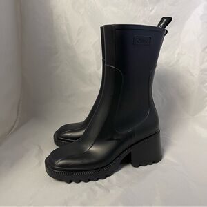 Chloe Betty rain boots in black